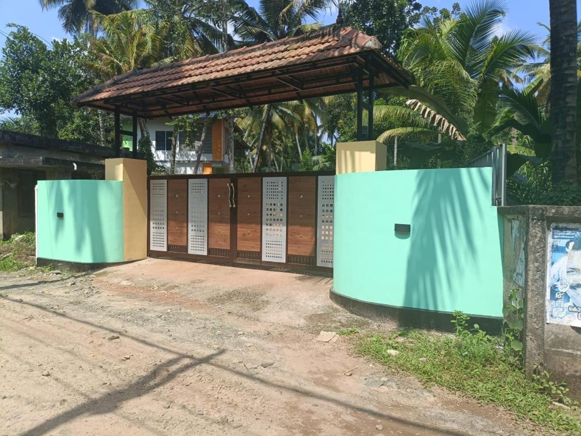 Dilkush Munroe Homestay Kollam Kültér fotó